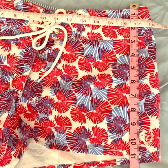 Tommy Hilfiger women’s nylon short - Picture 5 of 7